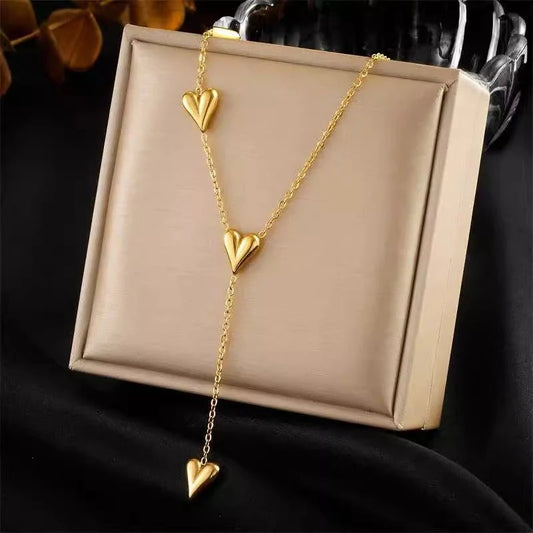 Simple Tassel Peach Heart Necklace – Elegant Titanium Steel Necklace with a Charming Peach Heart and Delicate Tassel Design